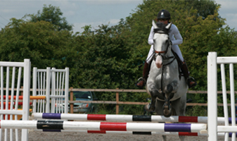 PL Grey Sky Jumping